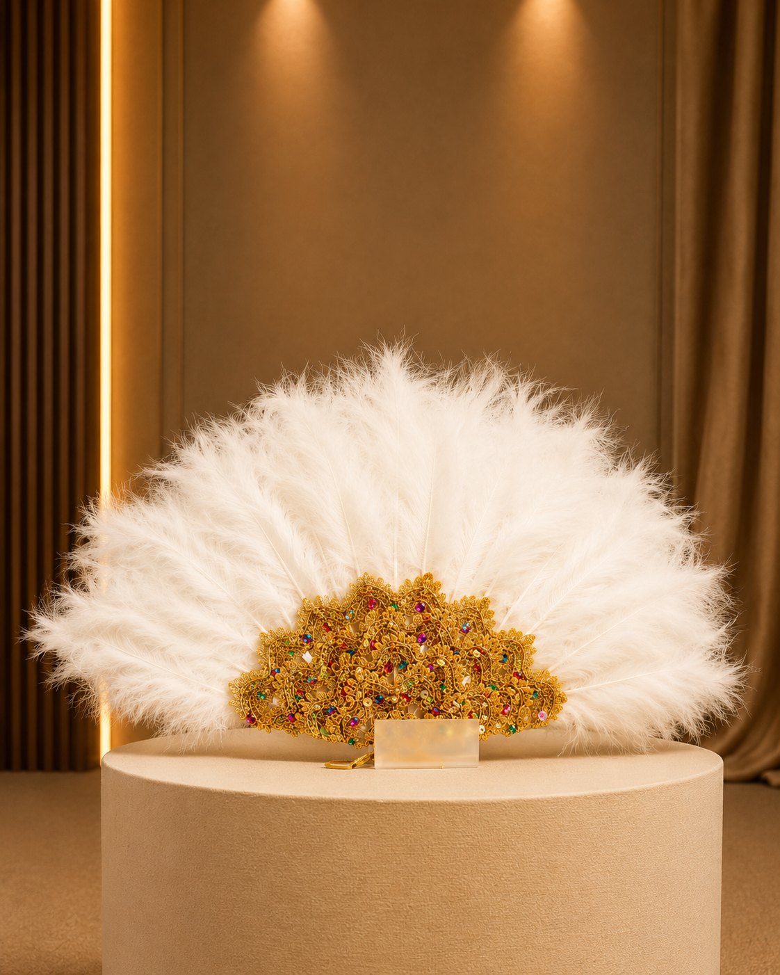 White Fan - Handheld Feather Fan