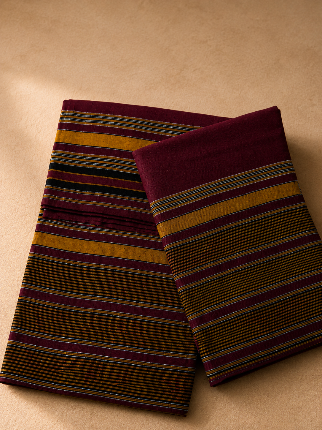 Hido Iyo Dhaqan - Maroon & Gold
